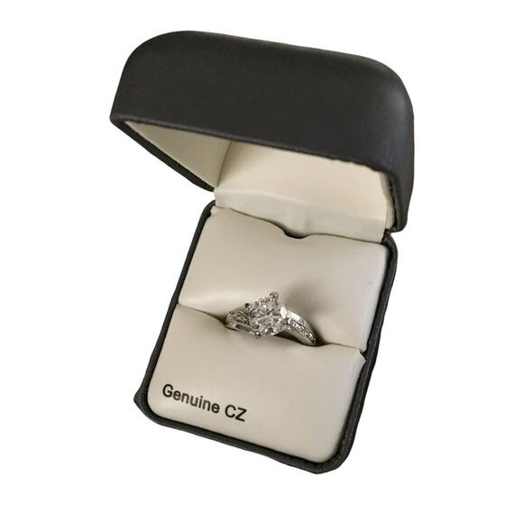 City Rox Size 6 Cubic Zirconia Ring Silver Tone - Picture 9 of 15